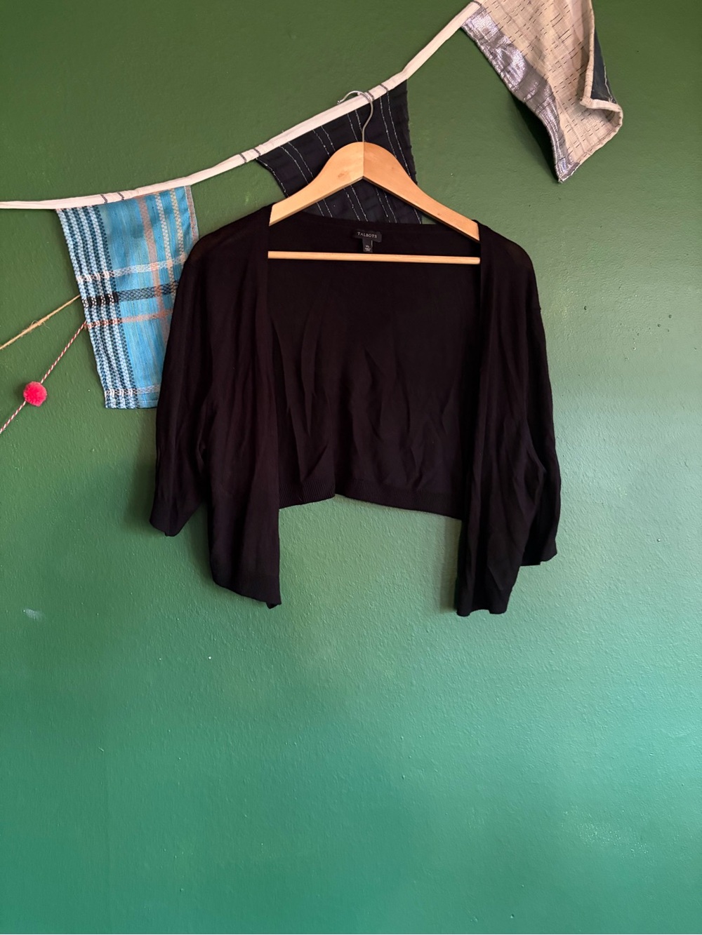 Talbots Lightweight Rayon Shrug in black size XL